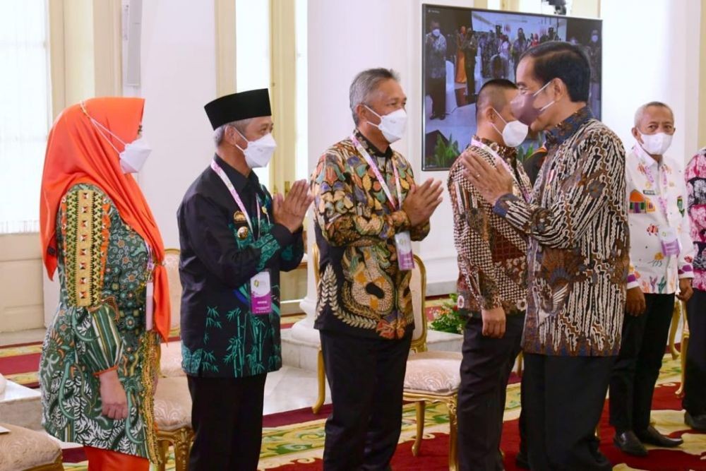 Kala Mendagri Tito Seruput Kopi Robusta Tanggamus, Apkasi Otonomi Expo