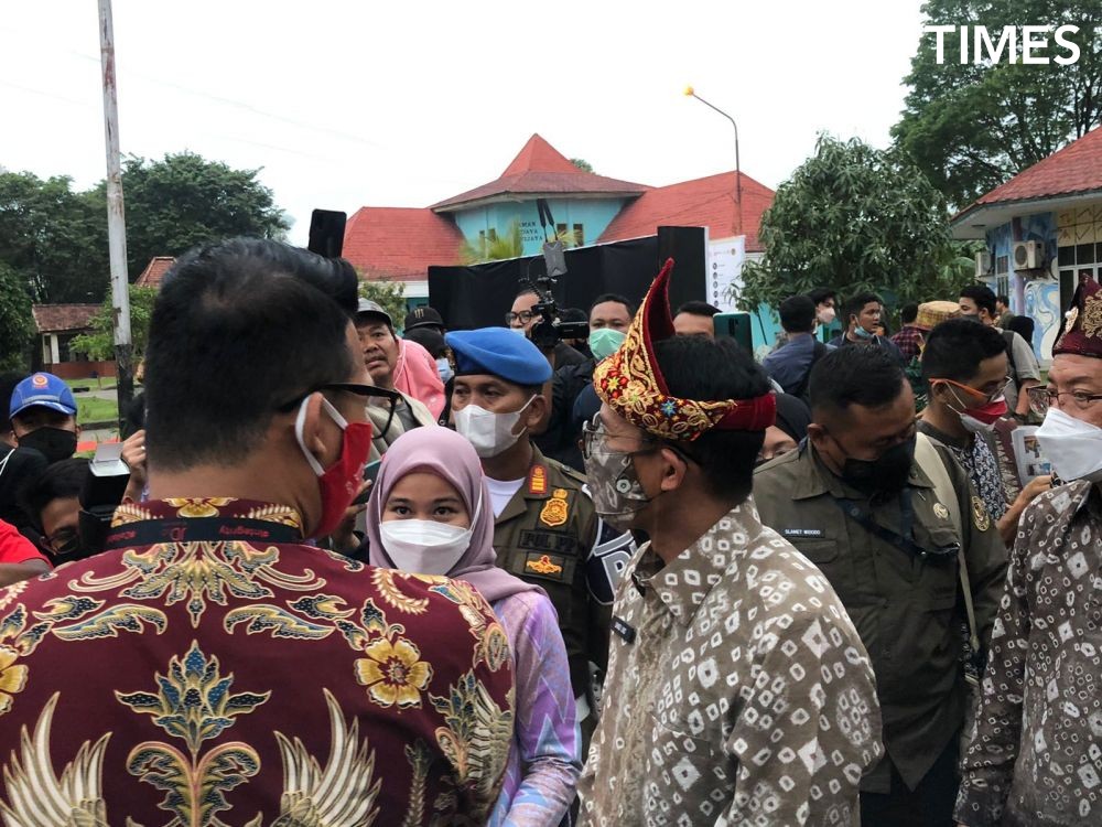 Sandiaga Uno Dorong UMKM Pulih dengan Kolaborasi Lokapasar