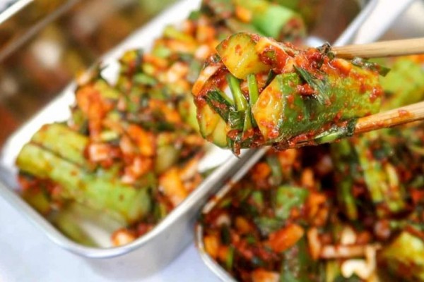 Resep Salad Timun Pedas ala Korea, Segarnya Nikmat!