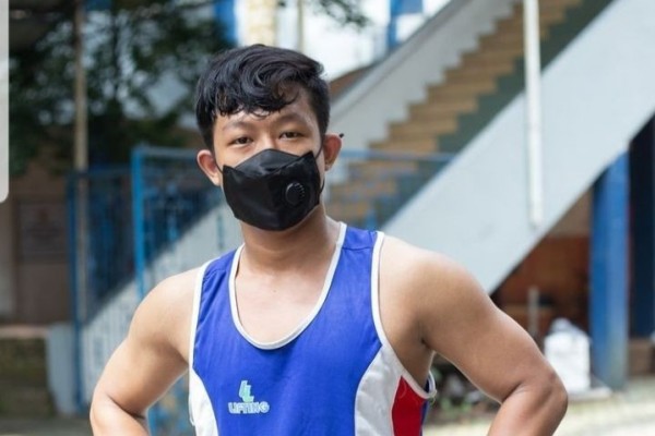 Hobi Pukuli Pohon Pisang, Pemuda Ini Bikin Binjai Jadi Viral