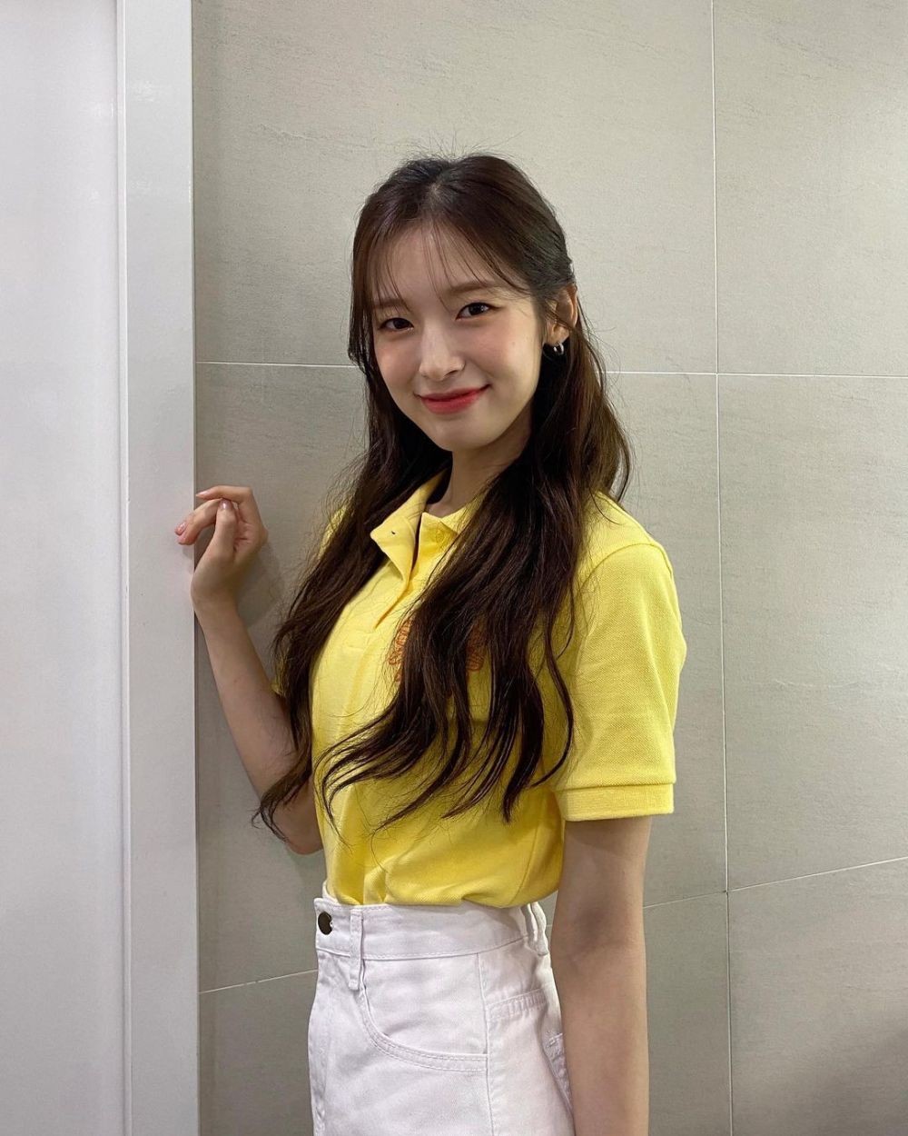 10 Idol KPop yang Namanya Indonesia Banget