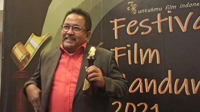 Rano Karno Raih Penghargaan Lifetime Achievement