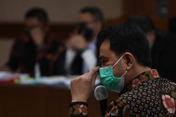 ICW: KPK Enggan Bikin Jera dengan Tuntut Azis Syamsuddin 50 Bulan Bui