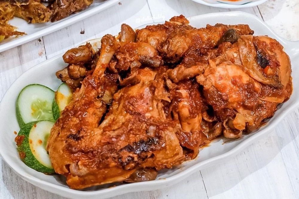 Resep Ayam Bumbu Rujak Tanpa Santan, Tetap Nikmat