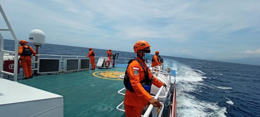 KM Liberty 1 Tenggelam di Perairan Utara Bali, 9 ABK dalam Pencarian