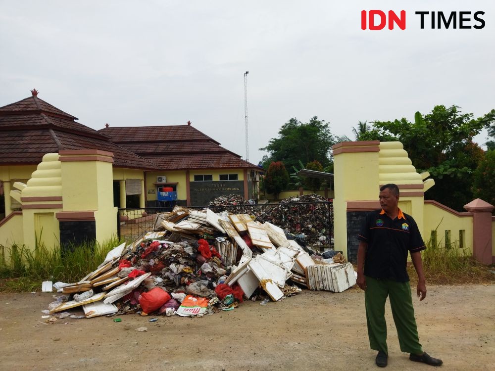 Budi Doremi: Seenake Dewek Ngerusak Alam Wong Serang