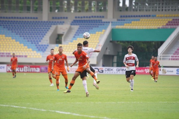 Paulo Henrique Dipaksa Bermain Hadapi Madura United Meski Cedera