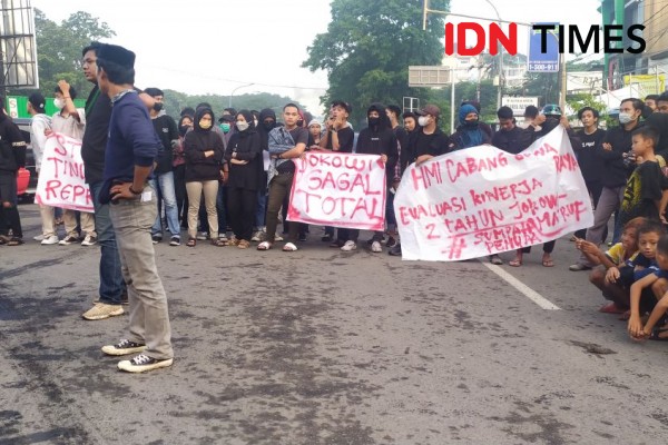 Unjuk Rasa di Makassar, Mahasiswa Nilai Jokowi-Ma'ruf Gagal Total