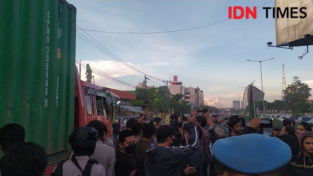 Unjuk Rasa di Makassar, Mahasiswa Nilai Jokowi-Ma'ruf Gagal Total