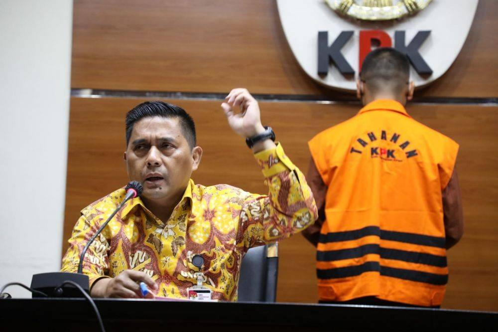 KPK Usut Aliran Megakorupsi E-KTP Ke Sejumlah Politikus