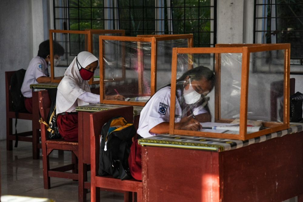 PPKM Level 3 Bodebek-Bandung Raya, PTM Ditetapkan Tiap Kecamatan