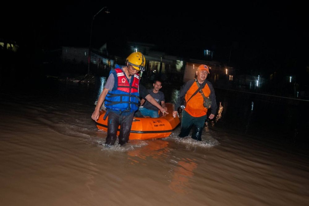 Potret Banjir Landa Pemukiman di Rangkasbitung