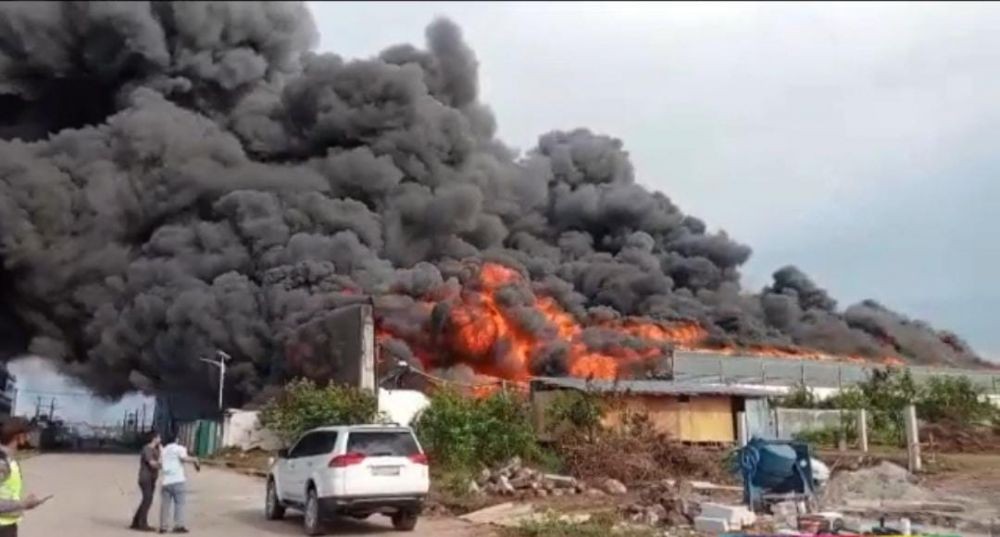Tak Ada Korban dalam Kebakaran Pabrik Korek Api di Tangerang