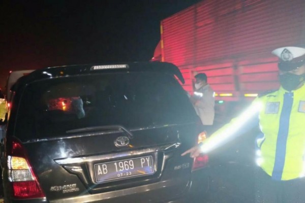 Tabrak Belakang Truk di Cipali, Dekan Fakultas Peternakan UGM Tewas