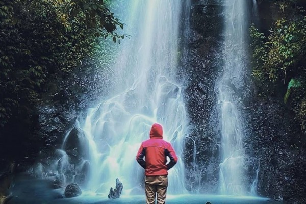10 Wisata Alam Tersembunyi di Pulau Jawa yang Jarang Diketahui Orang