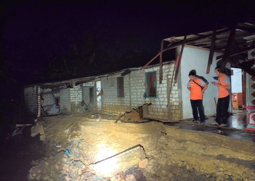 Banjir Bandang, 25 Rumah di Ngimbang Lamongan Terendam