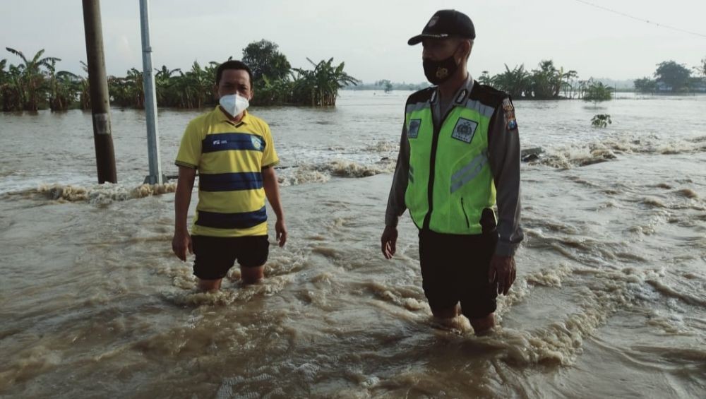 Kali Lamong Meluap, Ribuan Rumah Warga Gresik Terendam Banjir