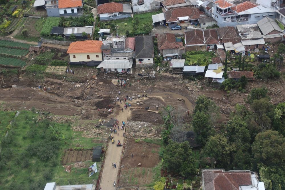 Pengungsi Bencana Batu Nihil, Akses Jalan Sudah Tersambung