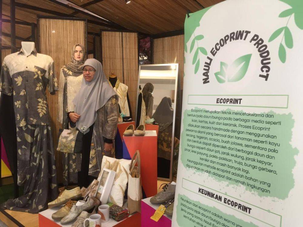 Cerita Sari, Dosen USU yang Berinovasi dengan Fashion Metode Ecoprint 