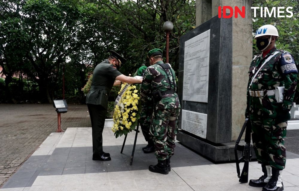 5 Potret Tabur Bunga Hari Pahlawan di TMP Taruna Kota Tangerang 