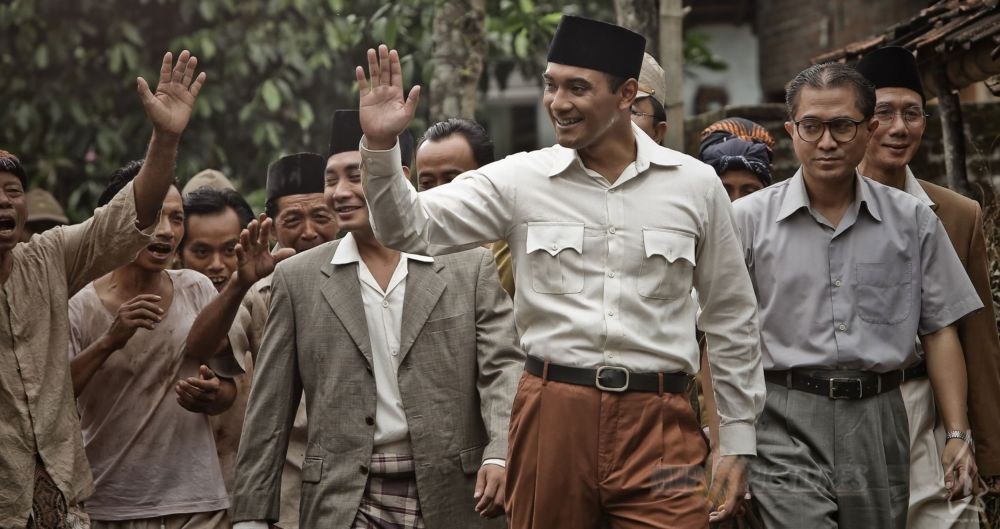 10 Artis Jadi Pahlawan Nasional di Film Indonesia, Mirip Banget!