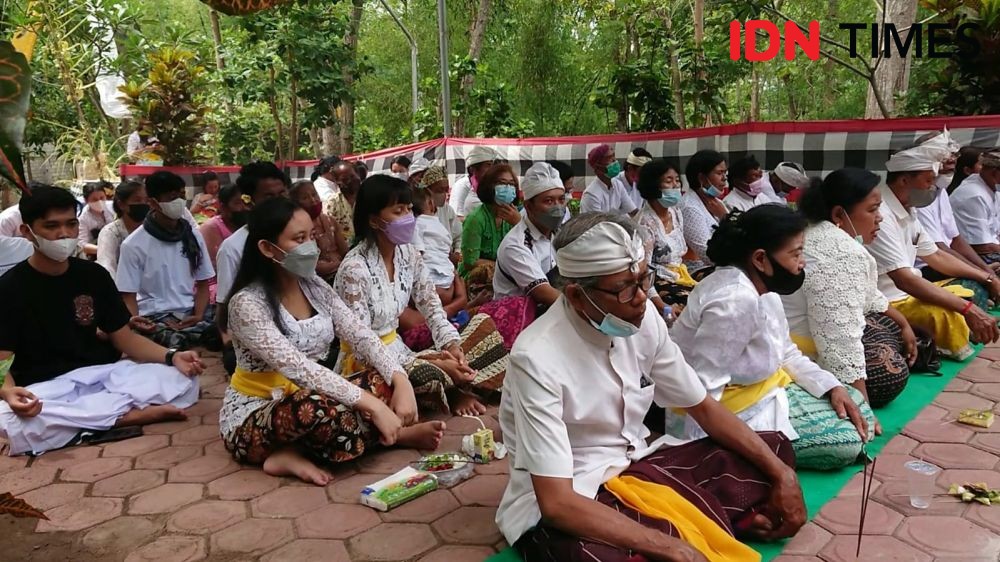 Umat Hindu di Tulungagung Gelar Upacara Hari Raya Galungan