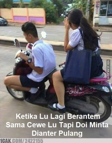 10 Meme Lucu Lagi Marahan Mau Minta Maaf Duluan Tapi Gengsi