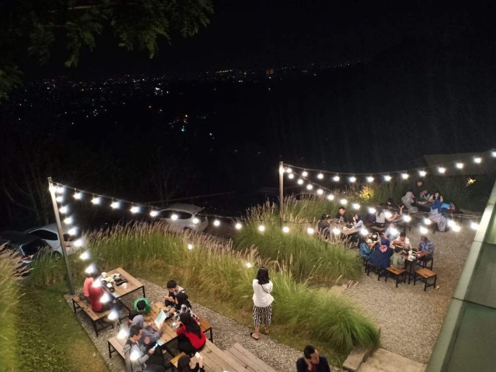6 Rekomendasi Tempat Makan Romantis di Wilayah Kota Bandung
