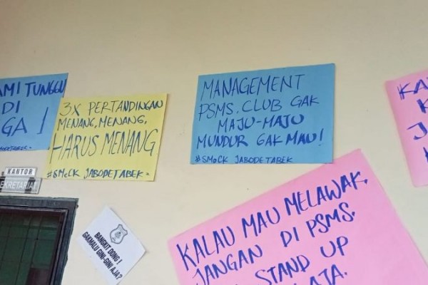 Imbang Lawan Muba Babel, Markas PSMS Ditempeli Poster Kritikan