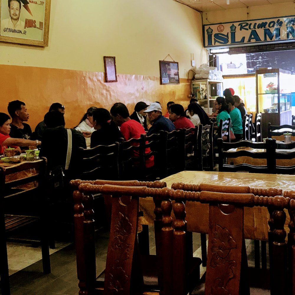 Rumah Makan di Makassar Boleh Buka Siang Hari saat Ramadan