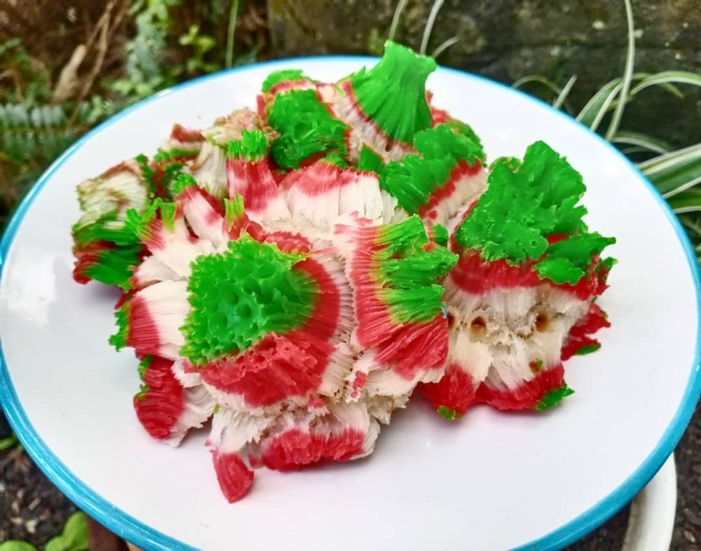 Resep Kue Bikang Mawar yang Merekah, Teksturnya Lembut Banget