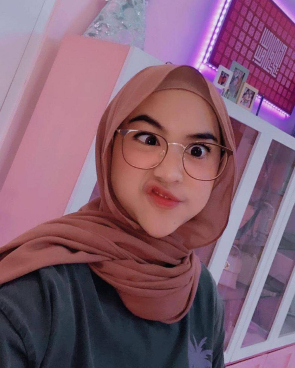 Jadi YouTuber Nomor 1 Di Asia, 10 Potret Ria Ricis Ceria