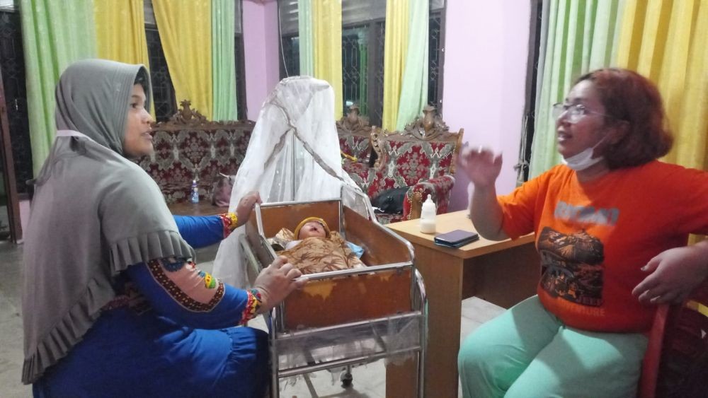 Berbalut Kain, Warga Temukan Bayi Perempuan di Ruangan Imam Masjid