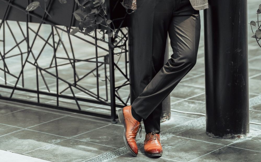 5 Alasan Sepatu Pantofel Bikin Penampilan Pria Makin Elegan