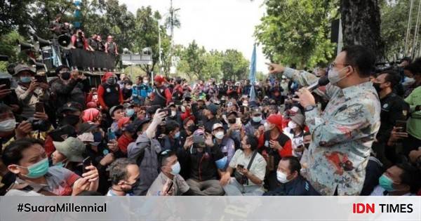 10 Potret Anies Temui Massa Demo Buruh, Duduk Bareng Di Trot