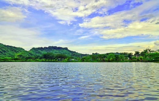 Danau-danau Eksotis yang Bisa Jadi Spot Foto Ciamik di Kaltim
