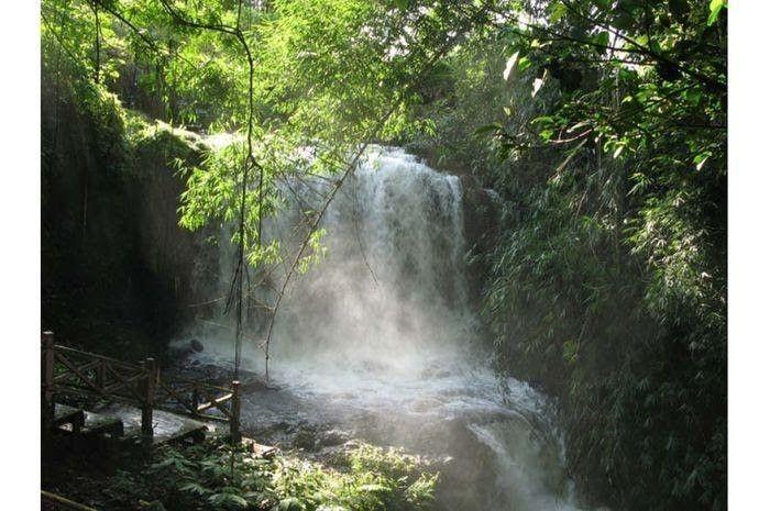 15 Air Terjun yang Wajib Dikunjungi saat ke Kutai Barat