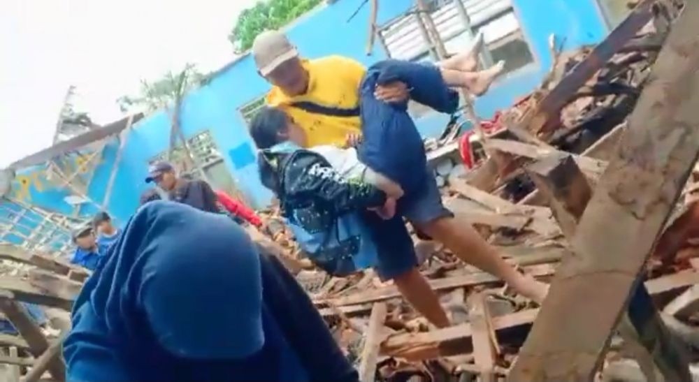 Ratusan Gedung SD dan SMP di Kabupaten Lebak rusak berat