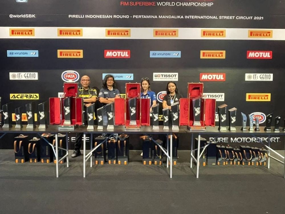 Inilah UMKM Bali Perancang Trofi Para Juara World Superbike Mandalika