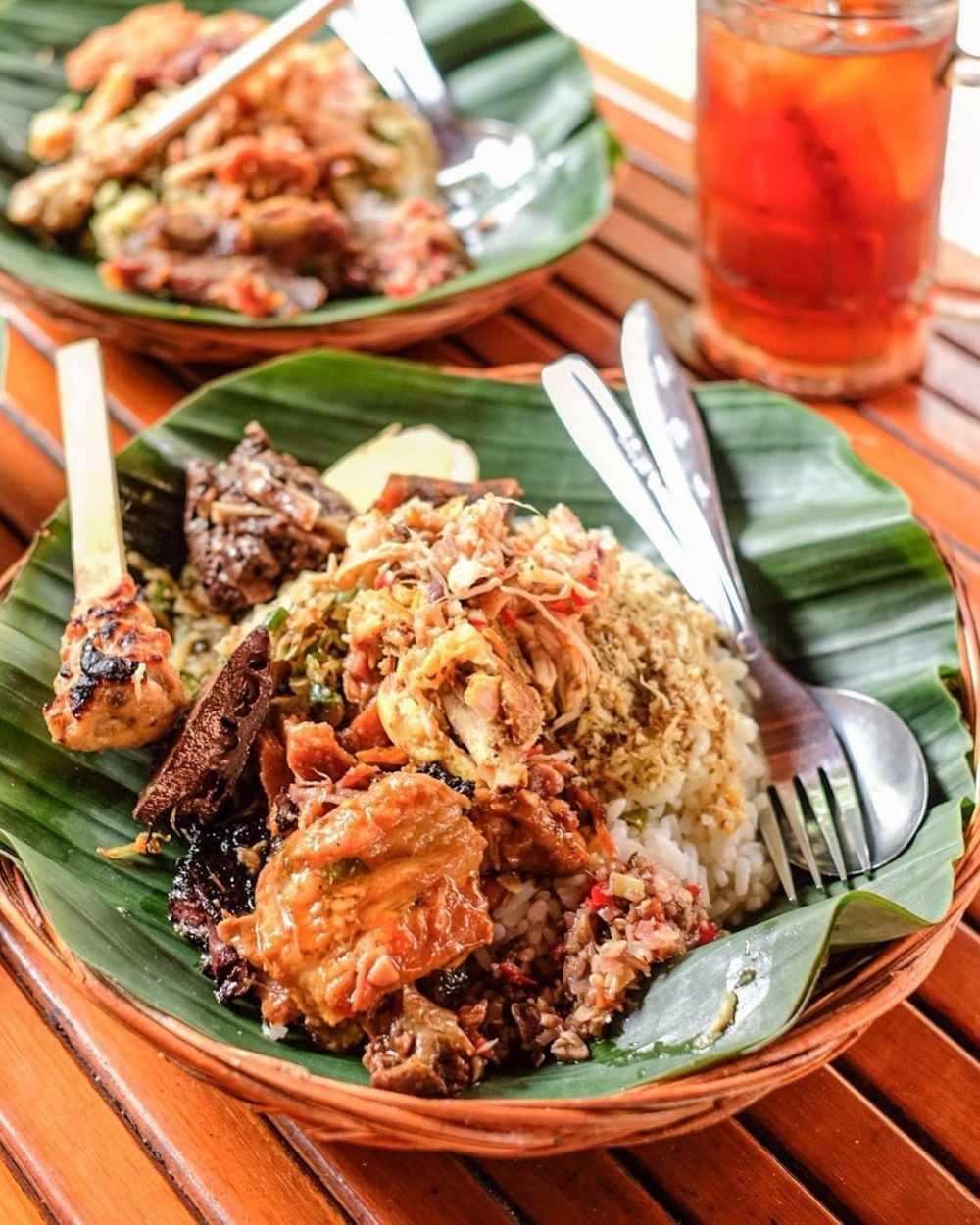 10 Makanan Khas Bali yang Paling Disukai Bule, Enak Semua!