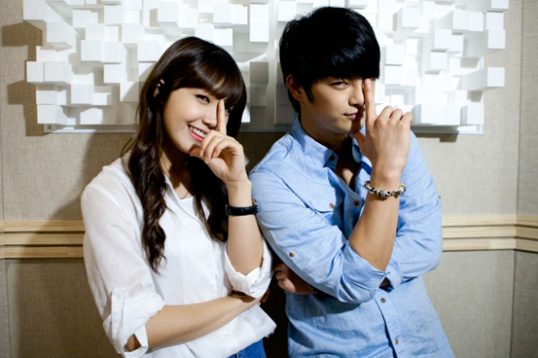 9 Pasangan Drakor Paling Sopan, Jarang Skinship Lho!