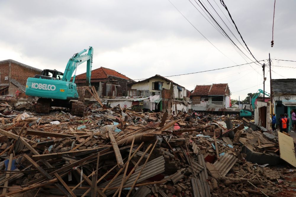 PT KAI Klaim Pembongkaran Rumah Warga di Bandung untuk Amankan Aset 