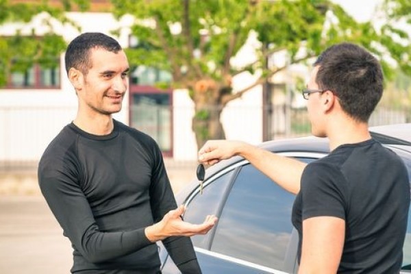 Jangan Sampai Tertipu, Ini 5 Tips Membeli Mobil Bekas Secara Online