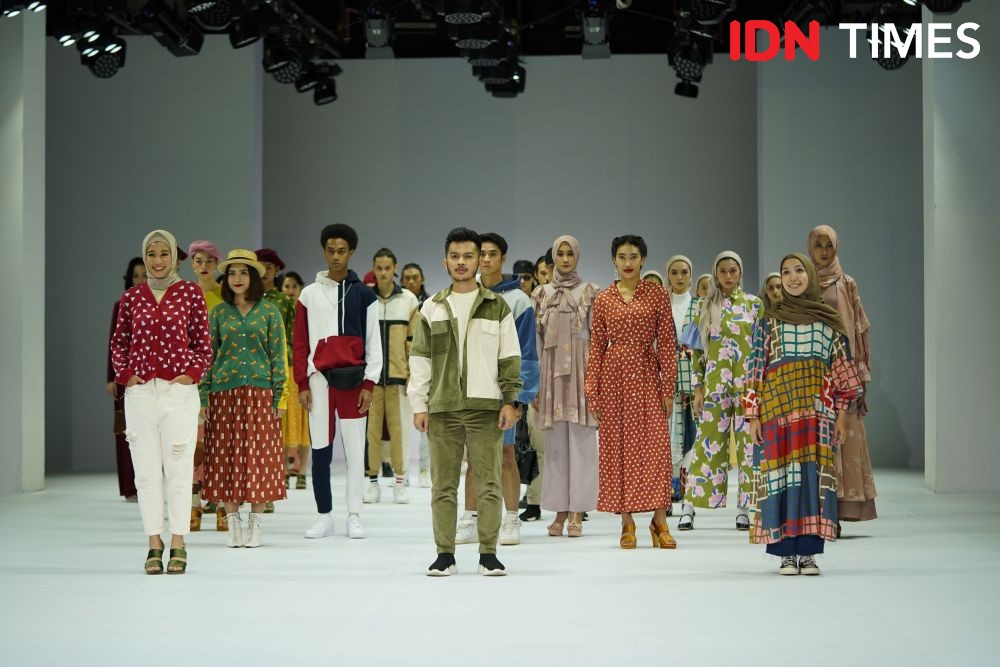 Inspirasi Gaya Retro Vintage di Panggung Jakarta Fashion Week 2022