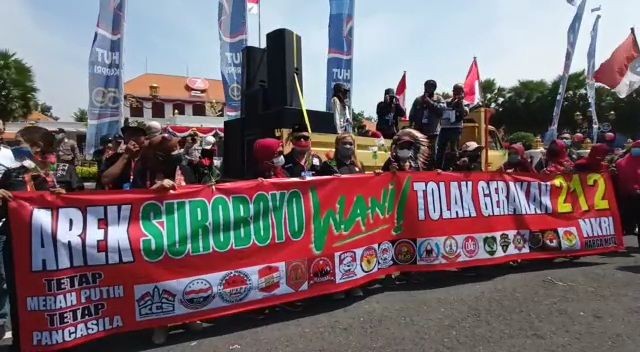 Puluhan Orang Gelar Aksi Tolak 212 di Surabaya