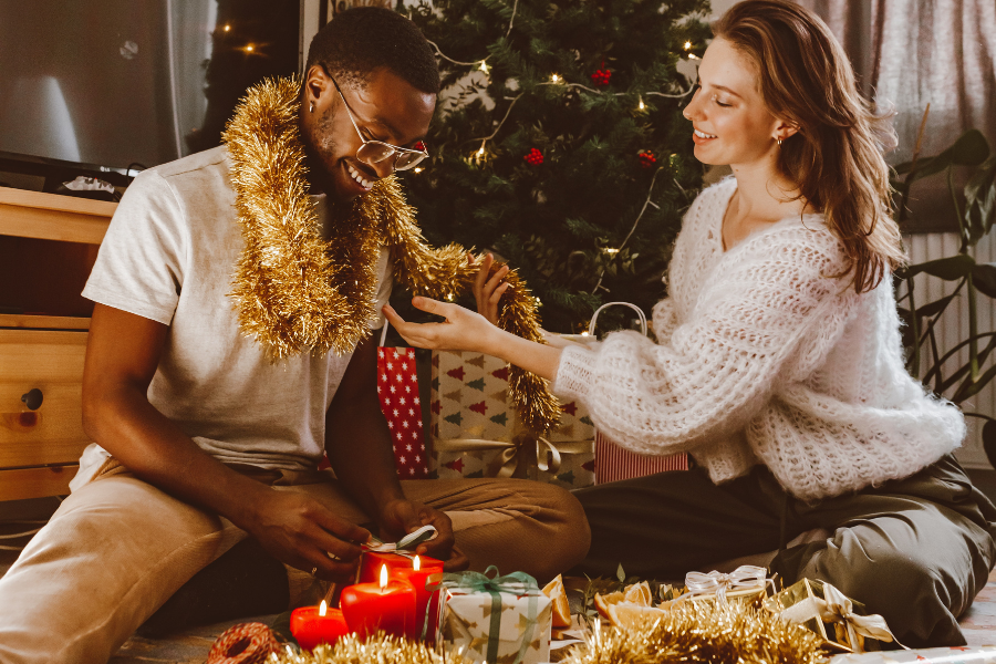 25 Inspirasi Ucapan Natal Romantis untuk Pacar, Penuh Untaian Doa