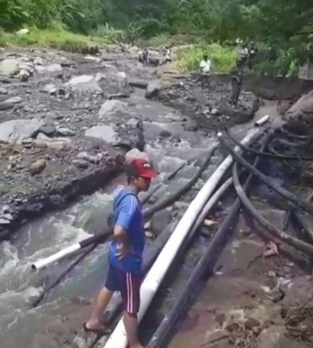 Banjir Lahar Hujan Merapi, 1.500 Meter Pipa Air Bersih Warga Putus  