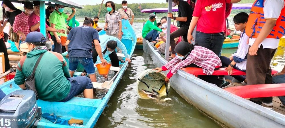 Belajar Menghargai Kehidupan dari Tradisi Fang Sheng Umat Budha