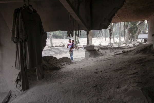 BPBD Akui Kesulitan Evakuasi Korban karena Sisa Material Masih Panas