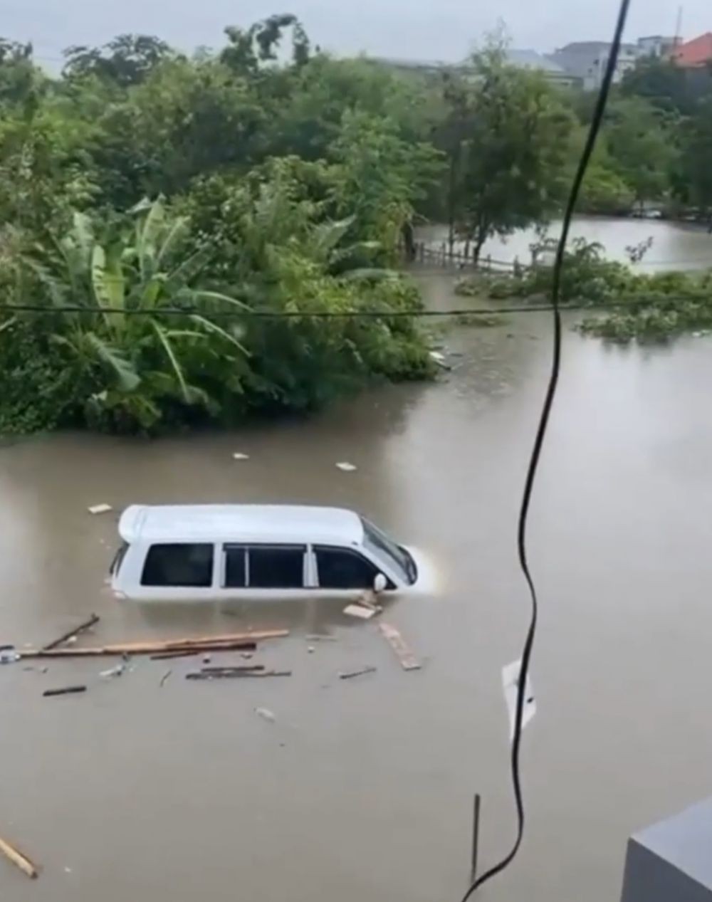 11 Potret Dampak Hujan Lebat di Bali, Banjir Hingga Longsor  